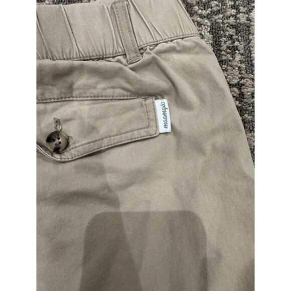 Men’s maamgic Khaki Shorts Elastic Waist 35 Waist 4 Inch Chubbie Inseam Preppy - Picture 2 of 5